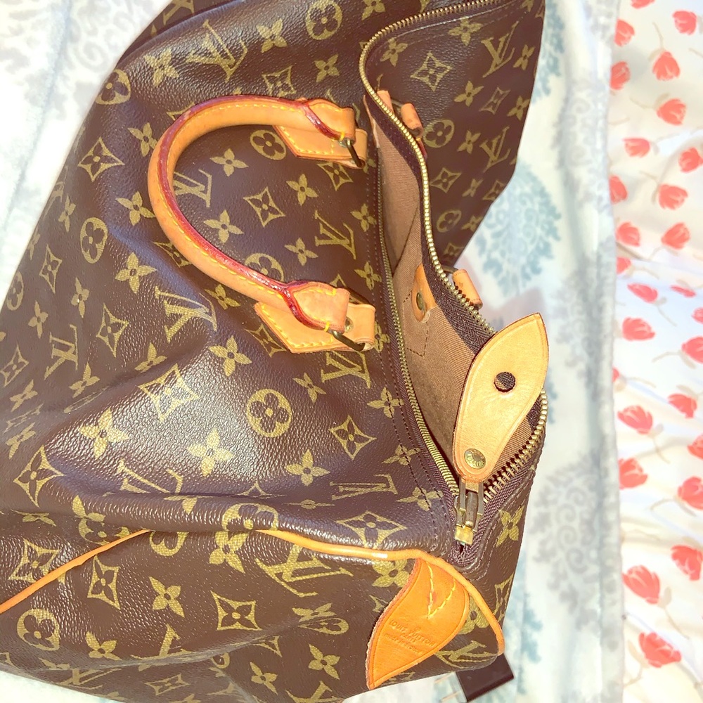 Louis Vuitton Speedy 40 without lock and key